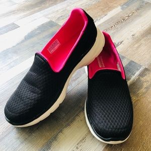 Sketchers GoWalk Slip on Shoes